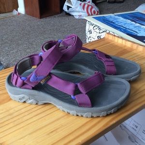 Teva Hurricane XLT